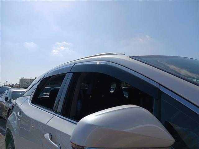 ＲＸ ＲＸ４５０ｈ　バージョンＬ　革シート　フルセグ　メモリーナビ　ＤＶＤ再生　ミュージックプレイヤー接続可　バックカメラ　衝突被害軽減システム　ＥＴＣ　ドラレコ　ＬＥＤヘッドランプ（11枚目）