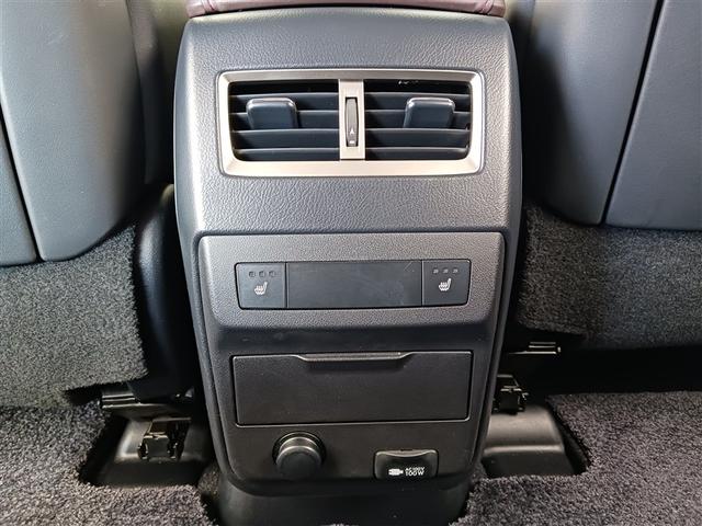 ＲＸ ＲＸ４５０ｈ　バージョンＬ　革シート　フルセグ　メモリーナビ　ＤＶＤ再生　ミュージックプレイヤー接続可　バックカメラ　衝突被害軽減システム　ＥＴＣ　ドラレコ　ＬＥＤヘッドランプ（18枚目）