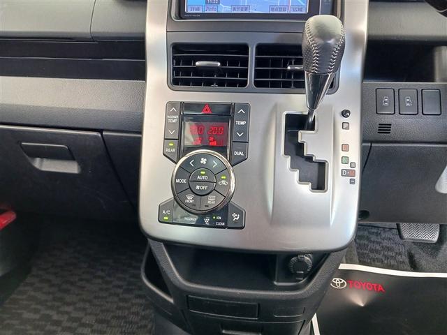 ヴォクシー ＺＳ　煌ＩＩＩ　フルセグ　メモリーナビ　ＤＶＤ再生　ミュージックプレイヤー接続可　バックカメラ　ＥＴＣ　ドラレコ　両側電動スライド　ＨＩＤヘッドライト　ウオークスルー　乗車定員８人　３列シート（32枚目）