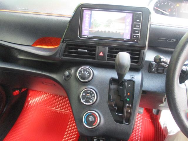 シエンタ Ｘ　走行４６０００ＫＭ　ＤＶＤナビ・ＴＶ・ＣＤ・Ｂｌｕｅｔｏｏｔｈ・バックモニター付　ウインカードアミラー機能　シートリフター　セキュリティーアラーム機能付　ＥＴＣ付　片側パワースライドドア機能付（16枚目）