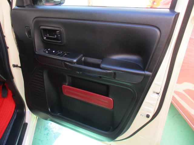 スペーシア ハイブリッドＧ　走行２２０００ＫＭ　セーフティーサポート機能付　ＤＶＤナビ・ＴＶ・ＣＤ・Ｂｌｕｅｔｏｏｔｈ・バックモニター付　プッシュスタート機能　スマートキー（18枚目）