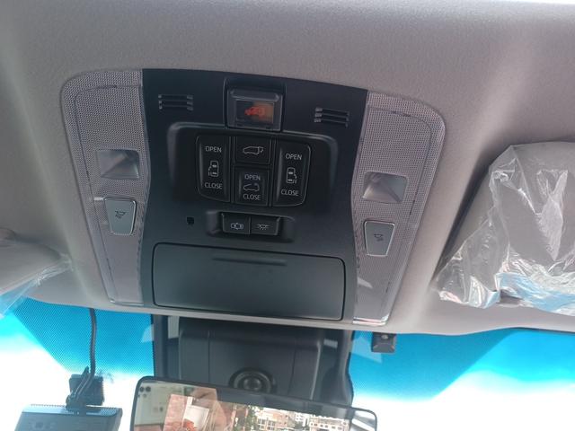 サンルーフ　リアパワーゲート有り