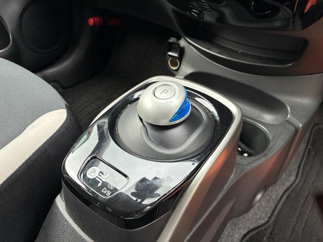 ノート ｅ－パワー　Ｘ　スマートキー　アラウンドビューモニター　ドライブレコーダー（15枚目）