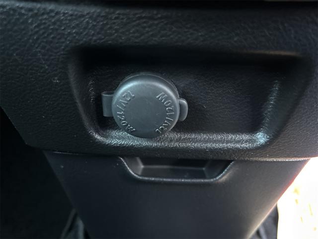 デリカＤ：２ カスタムハイブリッドＭＶ　☆修復歴事故歴無し☆／衝突被害軽減ブレーキ／Ｂｌｕｅｔｏｏｔｈ／テレビ／ステアリングリモコン／プッシュスタート／スマートキー／両側パワースライドドア（27枚目）
