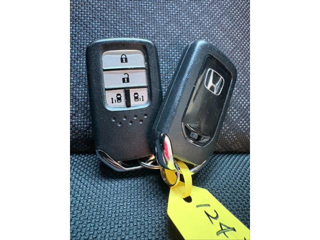 フリードハイブリッド ハイブリッド・Gブラックスタイル 純正ナビ・TV・DVD・ブルートゥース・リア席用フリップダウンモニター・前後ドライブレコーダー・両側パワースライドドア・安心装備ホンダセンシング搭載車(22枚目)