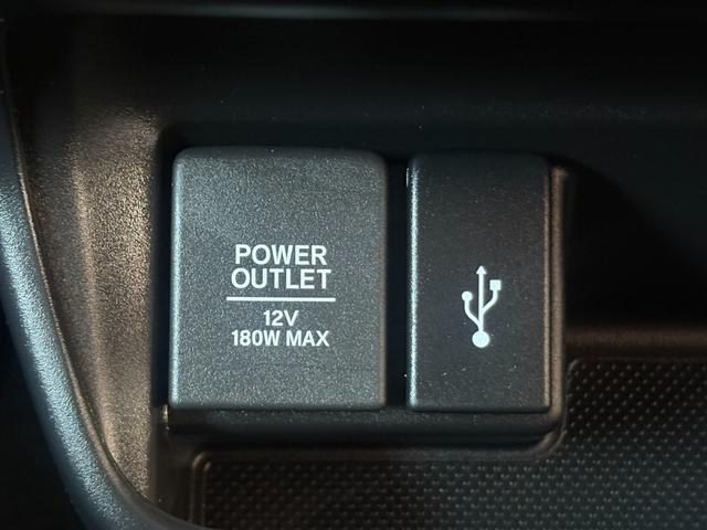 フリードハイブリッド ハイブリッド・Gブラックスタイル 純正ナビ・TV・DVD・ブルートゥース・リア席用フリップダウンモニター・前後ドライブレコーダー・両側パワースライドドア・安心装備ホンダセンシング搭載車(26枚目)