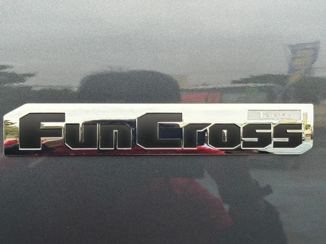 タント ファンクロス　ナビ・ＴＶ・ＤＶＤ・ブルートゥース・バックカメラ・両側パワースライドドア・安心装備スマートアシスト搭載（12枚目）