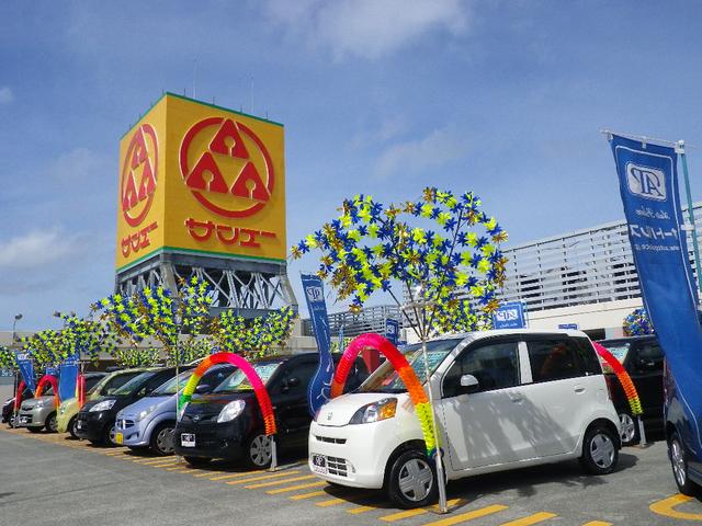 定期的のサンエーでの大中古車フェアにも参加しております。クルマ探しは「オートパレス」にお任せください！