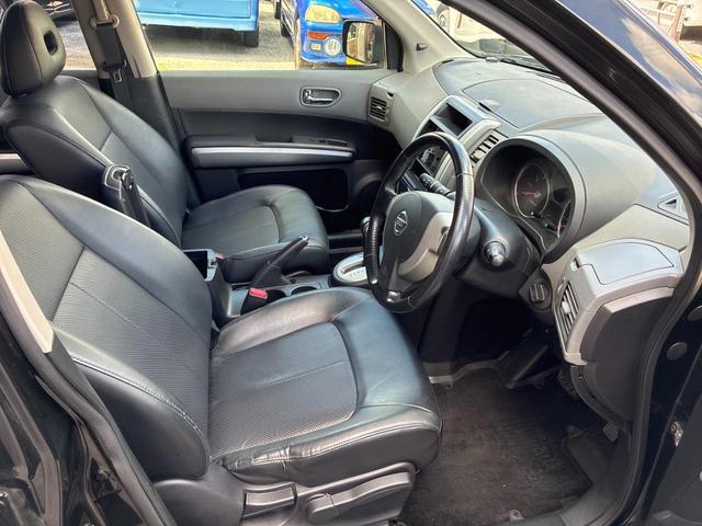 エクストレイル ２０Ｘ　消耗部品交換（タイヤ＆バッテリー）　フルセグＴＶ　バックカメラ　ドライブレコーダー　ＥＴＣ　シートカバー（9枚目）