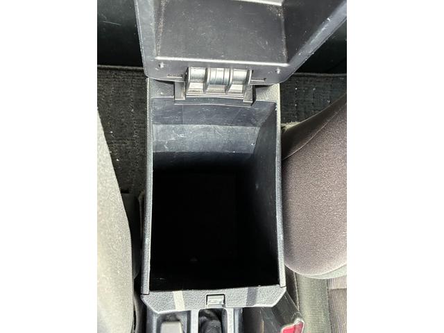カローラフィールダー ハイブリッド　フルセグＴＶ　バックカメラ　Ｂｌｕｅｔｏｏｔｈ　ドライブレコーダー　ＥＴＣ　シートカバー　消耗部品交換（タイヤ＆バッテリー）　ハイブリッドバッテリー交換済み（14枚目）