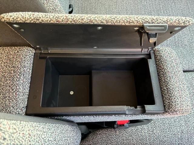 スペーシア ハイブリッドＸ　全方位モニター９インチナビ　バックカメラ　フルセグＴＶ　ＨＤＭＩミラーリング　ドライブレコーダー　ＥＴＣ　シートカバー　両側パワースライドドア（19枚目）