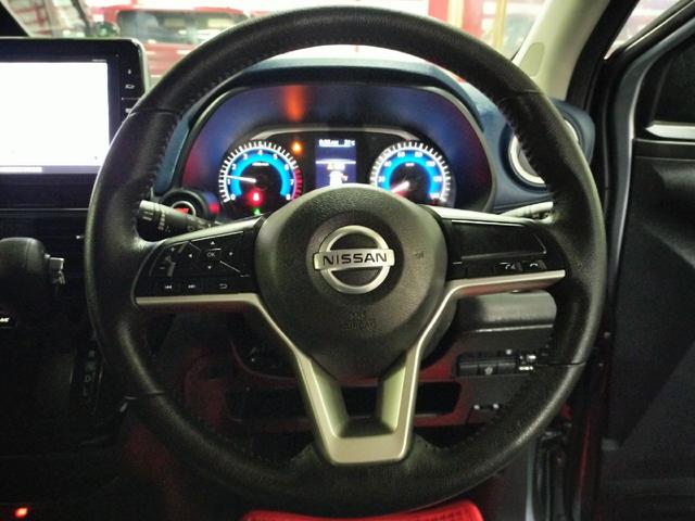 デイズ ハイウェイスター X 純正9インチワイドナビTV アラウンドビューモニター DVD Bluetooth バックカメラ LEDライト プッシュスタート インテリキー ステアリングリモコン アイドリングストップ 純正アルミ(3枚目)