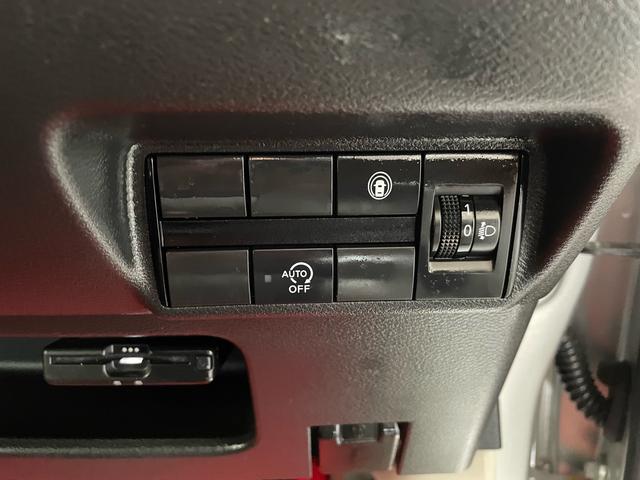 デイズ Ｘ　純正９インチワイドナビＴＶ　プッシュスタート　インテリキー　Ｂｌｕｅｔｏｏｔｈ　　バックカメラ　ステアリングリモコン　ＥＴＣ　アイドリングストップ　ＤＶＤ（6枚目）