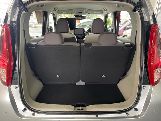 デイズ Ｘ　純正９インチワイドナビＴＶ　プッシュスタート　インテリキー　Ｂｌｕｅｔｏｏｔｈ　　バックカメラ　ステアリングリモコン　ＥＴＣ　アイドリングストップ　ＤＶＤ（12枚目）