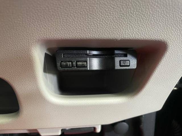 ムーヴ Ｘリミテッド　ＳＡＩＩＩ　プッシュスタート　スマートキー　純正ワイドナビ／ＴＶ　　Ｂｌｕｅｔｏｏｔｈ　　ＥＴＣ　バックカメラ　ＤＶＤ　純正アルミ　レーダーブレーキサポート　ステアリングリモコン　　シートヒーター（8枚目）