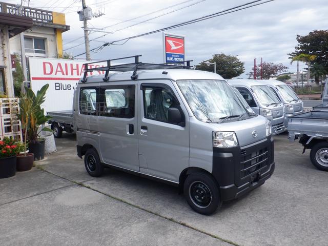 ハイゼットカーゴ スペシャル エアコンパワステスマート5速マニアルアシスト付き(3枚目)