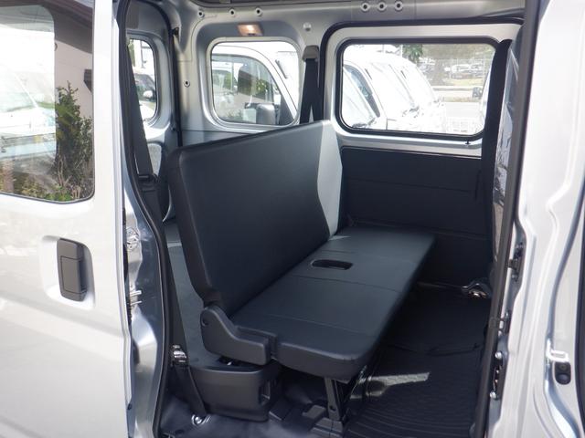 ハイゼットカーゴ スペシャル エアコンパワステスマート5速マニアルアシスト付き(11枚目)