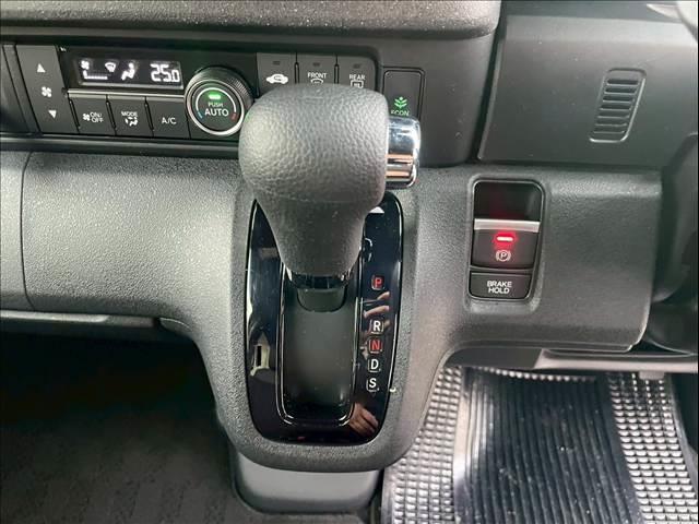 Ｎ－ＢＯＸカスタム Ｎ－ＢＯＸ　ＣＵＳＴＯＭ　ターボ（18枚目）