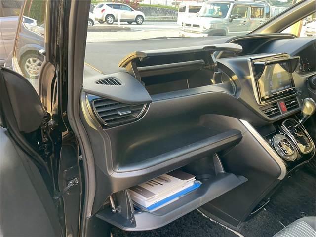 ヴォクシー ＺＳ“煌”７人（38枚目）