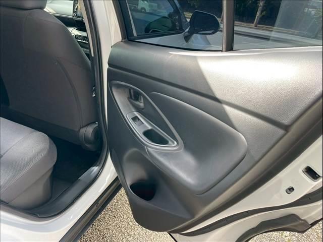 ヤリスクロス ＨＹＢＲＩＤ　Ｇ（32枚目）