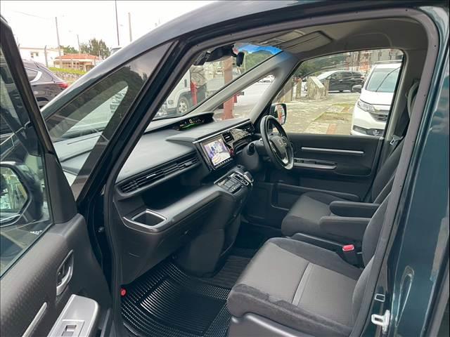 ステップワゴンスパーダ ＨＹＢＲＩＤ　Ｇ　Ｈｏｎｄａ　ＳＥＮＳＩＮＧ（38枚目）