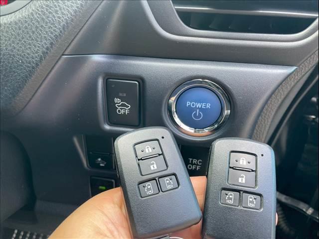 ヴォクシー ＨＹＢＲＩＤ　Ｖ　７人乗り（11枚目）