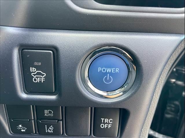 ヴォクシー ＨＹＢＲＩＤ　Ｖ　７人乗り（12枚目）