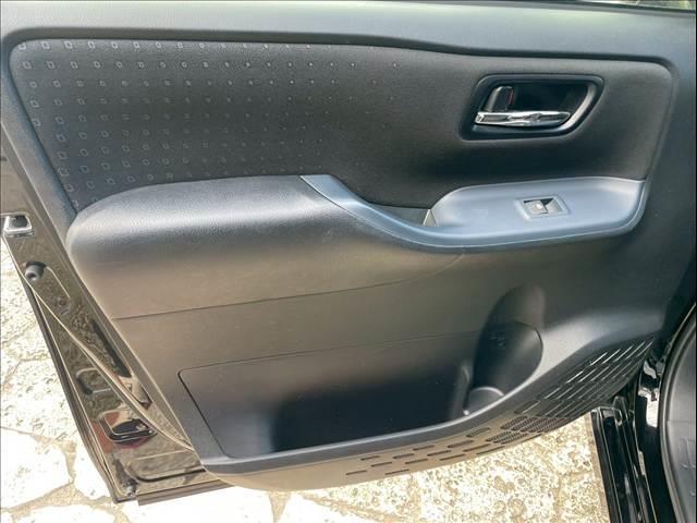 ヴォクシー ＨＹＢＲＩＤ　Ｖ　７人乗り（41枚目）