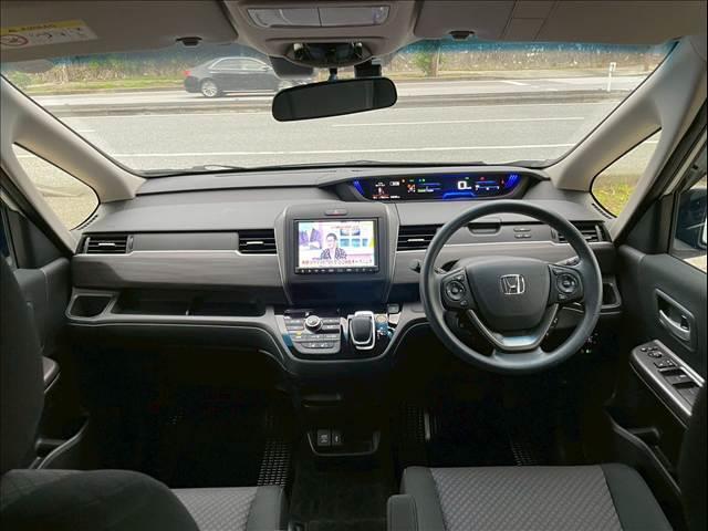 フリードハイブリッド ＨＹＢＲＩＤ　Ｇ　ＢＬＡＣＫ　ＳＴＹＬＥ　６人（7枚目）