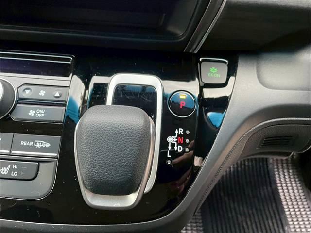 フリードハイブリッド ＨＹＢＲＩＤ　Ｇ　ＢＬＡＣＫ　ＳＴＹＬＥ　６人（17枚目）