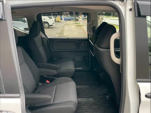 フリードハイブリッド ＨＹＢＲＩＤ　Ｇ　ＢＬＡＣＫ　ＳＴＹＬＥ　６人（24枚目）