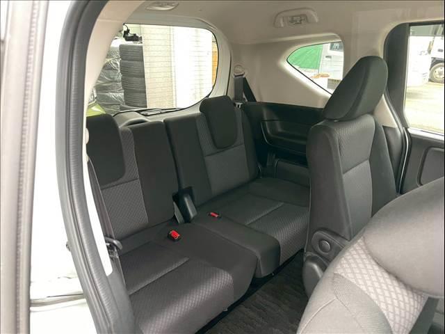 フリードハイブリッド ＨＹＢＲＩＤ　Ｇ　ＢＬＡＣＫ　ＳＴＹＬＥ　６人（26枚目）