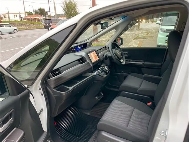 フリードハイブリッド ＨＹＢＲＩＤ　Ｇ　ＢＬＡＣＫ　ＳＴＹＬＥ　６人（33枚目）