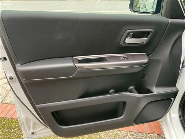 フリードハイブリッド ＨＹＢＲＩＤ　Ｇ　ＢＬＡＣＫ　ＳＴＹＬＥ　６人（37枚目）