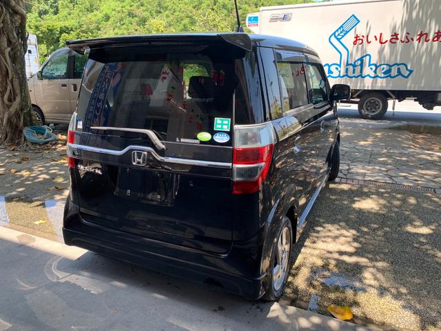 W ナビ 地デジTV ブルートゥース機能 本土無事故車(4枚目)