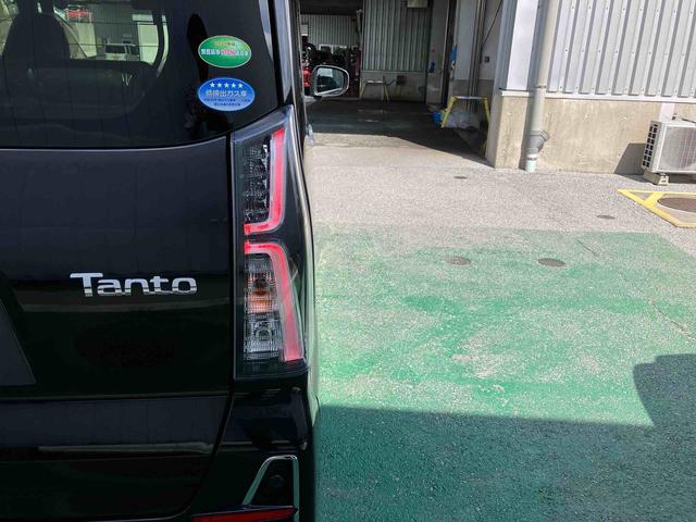タント カスタムＸ　オートエアコン　９インチ純正ナビ　ドライブレコーダー　パノラマモニター　衝突回避支援システム　コーナーセンサー　ＬＥＤヘッドランプ＆フォグランプ　両側パワースライドドア　キーフリーシステム（28枚目）