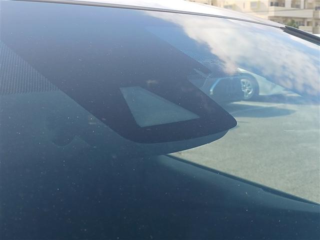 プリウス Ａ　フルセグ　メモリーナビ　ＤＶＤ再生　ミュージックプレイヤー接続可　バックカメラ　衝突被害軽減システム　ＥＴＣ　ドラレコ　ＬＥＤヘッドランプ（10枚目）