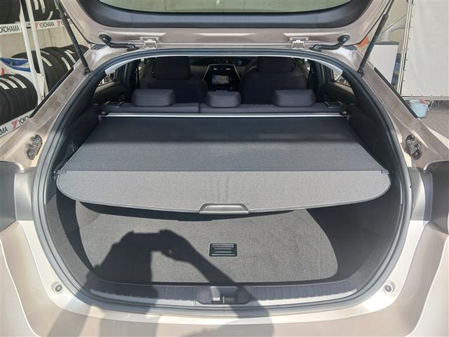 プリウス Ａ　フルセグ　メモリーナビ　ＤＶＤ再生　ミュージックプレイヤー接続可　バックカメラ　衝突被害軽減システム　ＥＴＣ　ドラレコ　ＬＥＤヘッドランプ（18枚目）