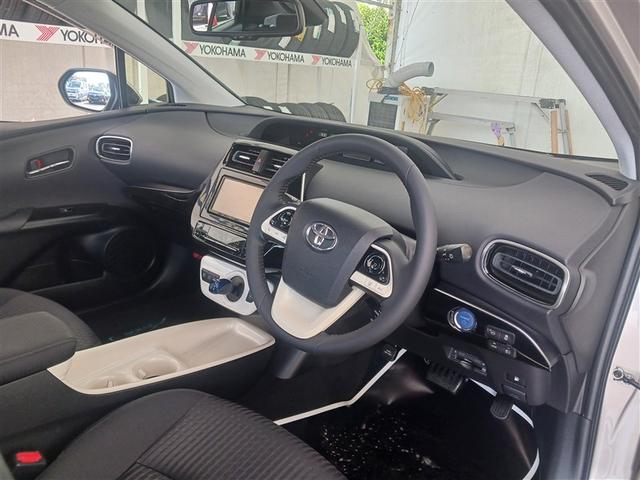 プリウス Ａ　フルセグ　メモリーナビ　ＤＶＤ再生　ミュージックプレイヤー接続可　バックカメラ　衝突被害軽減システム　ＥＴＣ　ドラレコ　ＬＥＤヘッドランプ（22枚目）