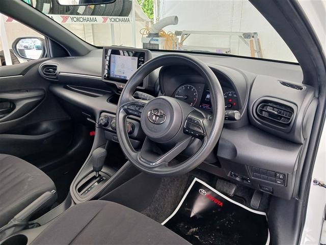 ヤリス Ｘ　メモリーナビ　ミュージックプレイヤー接続可　バックカメラ　衝突被害軽減システム　ＥＴＣ（23枚目）