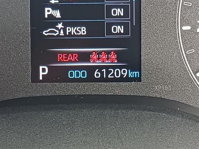 ヤリス Ｘ　メモリーナビ　ミュージックプレイヤー接続可　バックカメラ　衝突被害軽減システム　ＥＴＣ（29枚目）