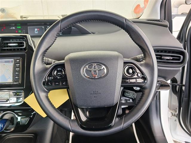 プリウス Ｓ　メモリーナビ　ミュージックプレイヤー接続可　バックカメラ　衝突被害軽減システム　ＥＴＣ　ＬＥＤヘッドランプ　アイドリングストップ（23枚目）