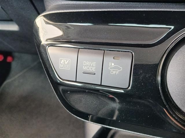 プリウス Ｓ　メモリーナビ　ミュージックプレイヤー接続可　バックカメラ　衝突被害軽減システム　ＥＴＣ　ＬＥＤヘッドランプ　アイドリングストップ（33枚目）