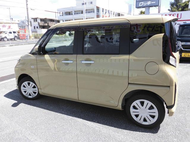 ムーヴ 　新車　　ナビ　バイザー　フロアマット用品７・７万分進呈（5枚目）
