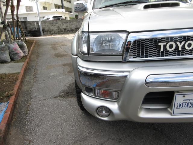 ハイラックスサーフ 　新品ホイル　新品ＭＴタイヤ　新品リフトアップ　新品ＴＯＹＯＴＡメッキグリルメッキ前後バンパー　メッキドアミラー　背面タイヤ　タイベル交換済み（7枚目）