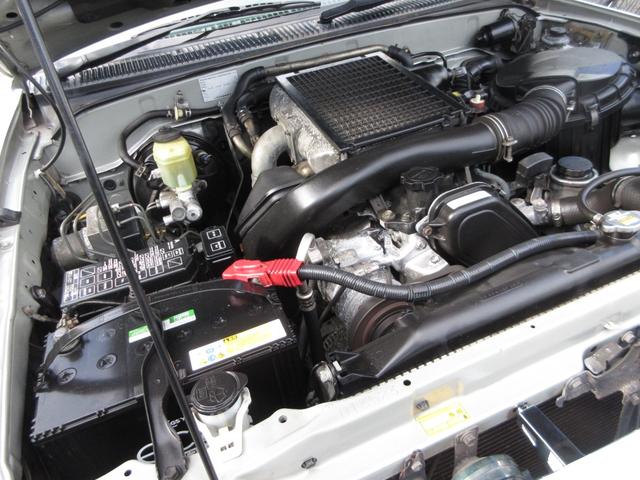 ハイラックスサーフ 　新品ホイル　新品ＭＴタイヤ　新品リフトアップ　新品ＴＯＹＯＴＡメッキグリルメッキ前後バンパー　メッキドアミラー　背面タイヤ　タイベル交換済み（31枚目）