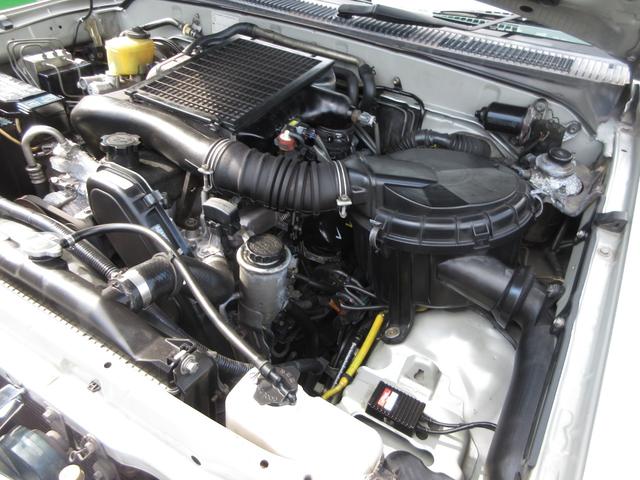 ハイラックスサーフ 　新品ホイル　新品ＭＴタイヤ　新品リフトアップ　新品ＴＯＹＯＴＡメッキグリルメッキ前後バンパー　メッキドアミラー　背面タイヤ　タイベル交換済み（32枚目）