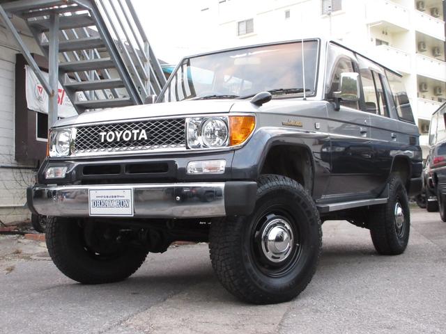 ランドクルーザープラド 純正カラー全ペイント リフトアップ 社外ホイル A/Tタイヤ 丸目ライト 社外メッキグリル サンルーフ LEDテールレンズ オレンジコーナーレンズ タイベル交換済み(5枚目)