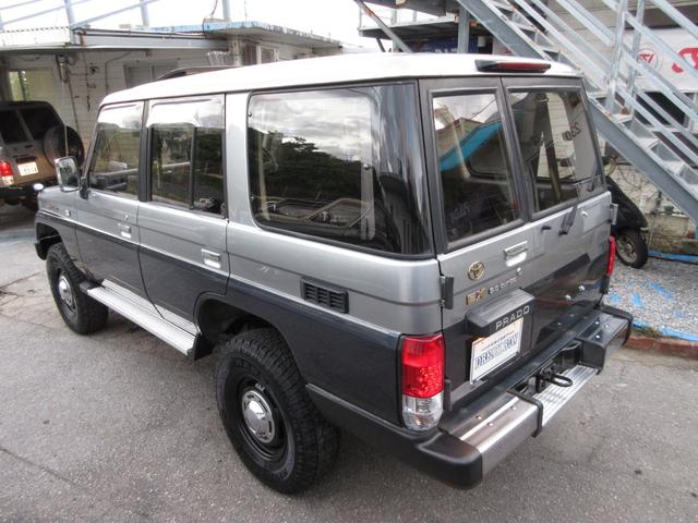 ランドクルーザープラド 純正カラー全ペイント リフトアップ 社外ホイル A/Tタイヤ 丸目ライト 社外メッキグリル サンルーフ LEDテールレンズ オレンジコーナーレンズ タイベル交換済み(11枚目)