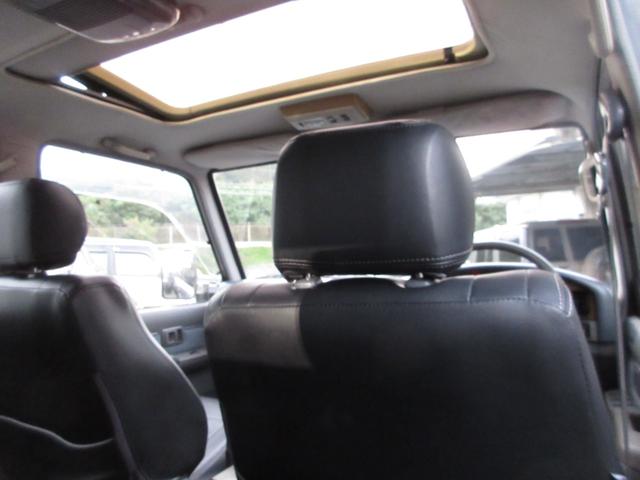 ランドクルーザープラド 純正カラー全ペイント リフトアップ 社外ホイル A/Tタイヤ 丸目ライト 社外メッキグリル サンルーフ LEDテールレンズ オレンジコーナーレンズ タイベル交換済み(20枚目)